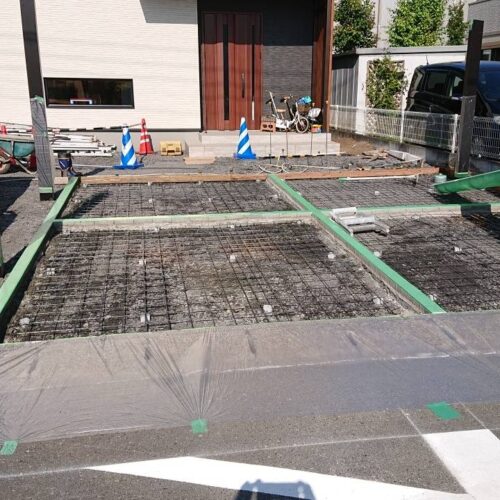 土間コンクリート養生です。