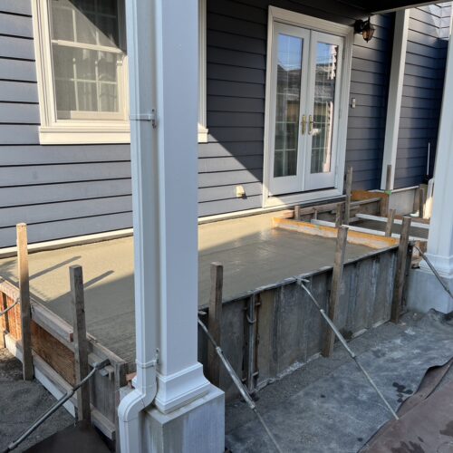 生コンクリート打設です。