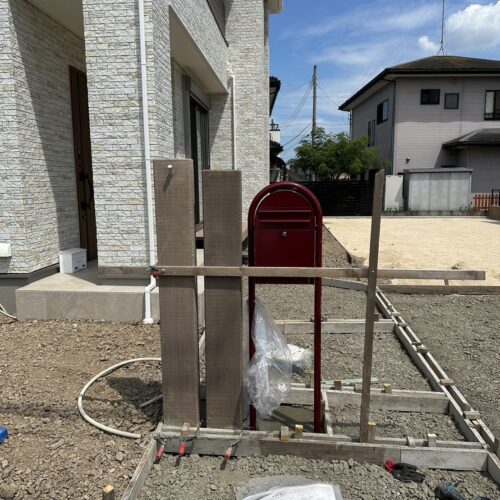 ポスト取付です。