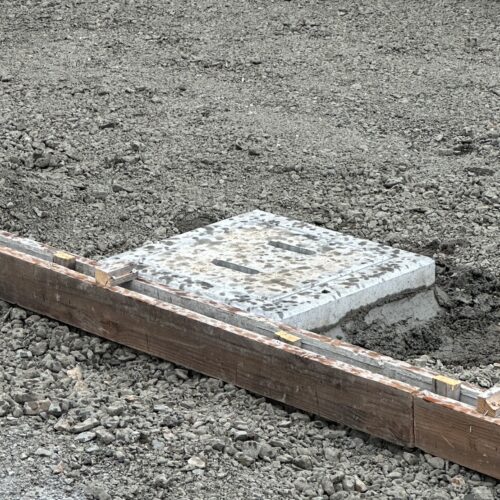 コンクリート桝調整です。