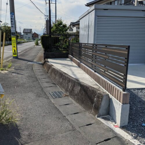 フェンス工事完了となります。ありがとうございました。