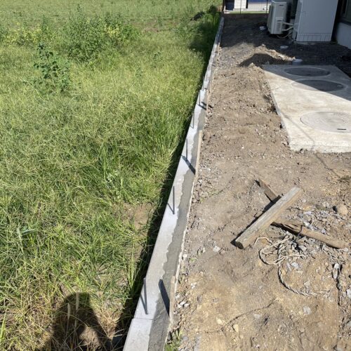 基礎アンカー打込みです。