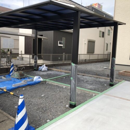 本日は駐車場の土間コンクリートの打設予定でしたが台風のの影響により雨予報となりコンクリートの打設作業は延期と致しました。