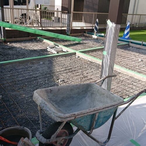 土間コン打設の養生です。