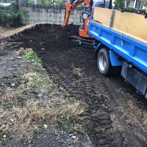 掘削作業となります。