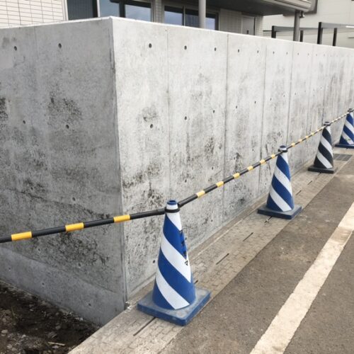 型枠コンクリート養生後の脱枠作業完了です。