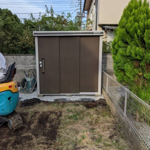 物置移設です。