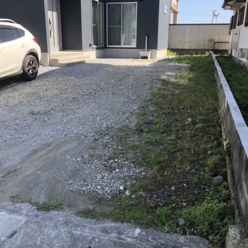 工事着工前のご近隣へのご挨拶へお伺いさせて頂きました。お待たせ致しました外構工事着工となります。