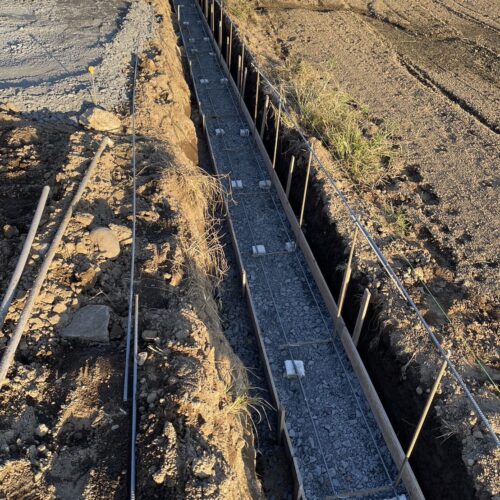 境界ブロック積みベースの配筋状況です。