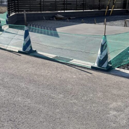 土間コンクリート完了及び養生です。