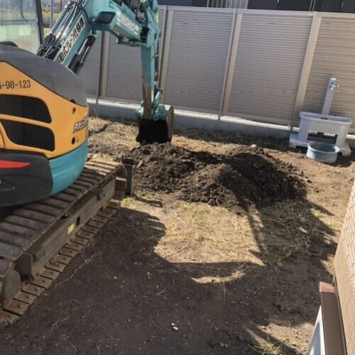 掘削作業となります。