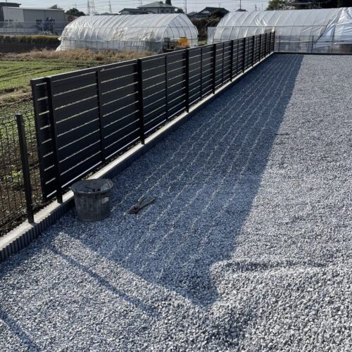 フェンス工事です。