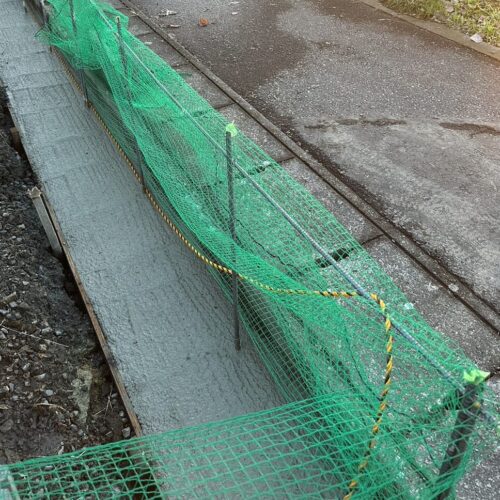 正面ブロックのベースコンクリートです。