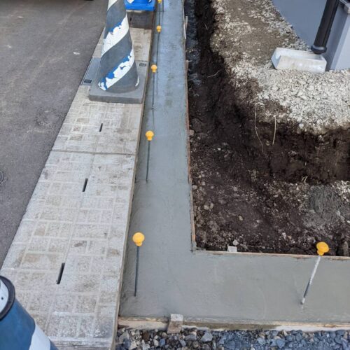 ブロックベースコンクリート打設です。