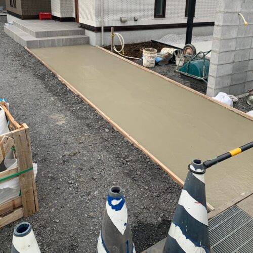 スロープ下地コンクリートです。