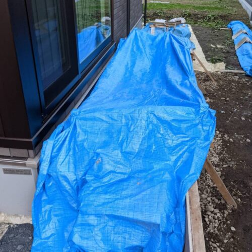 タイルデッキ下地コンクリート打設、養生です。