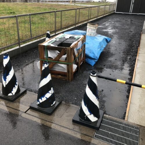 本日は雨模様の為工事作業は休工となります。