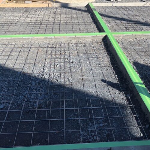 メッシュ引き作業です。