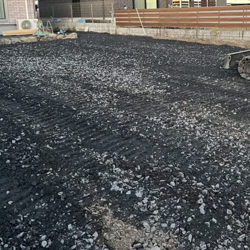 砕石路盤です。