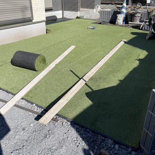 人工芝施工状況です。