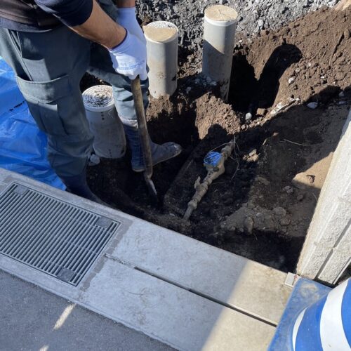 メーターボックスの調整です。