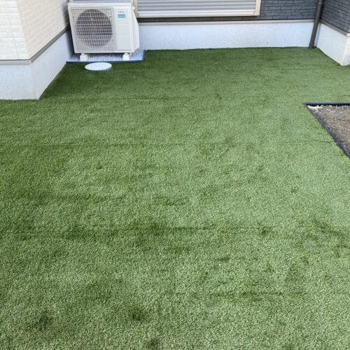 人工芝施工状況です。