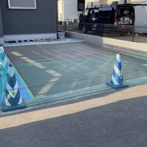 土間コンクリート完了及び養生です。