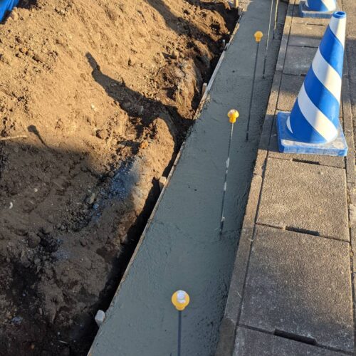 ブロックベースコンクリート打設です。