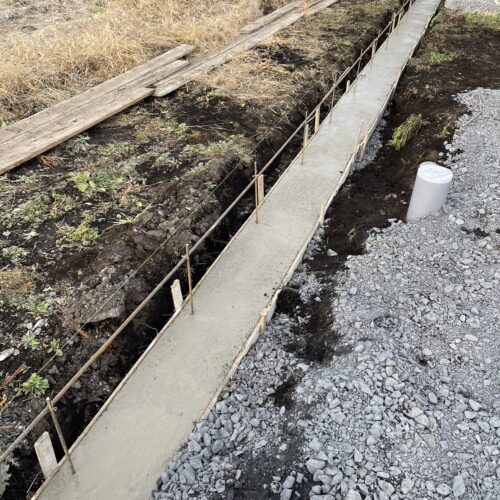 タイル下地コンクリート打設です。