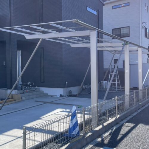 カーポート組立です。