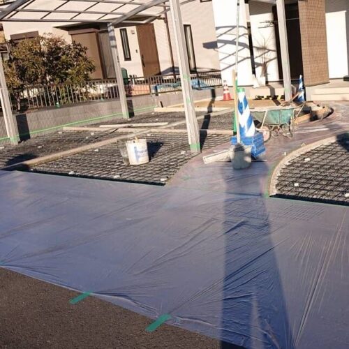 土間コンクリート打設の養生です。