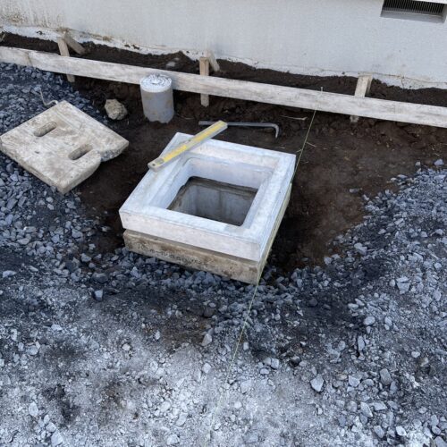 雨水桝の高さ調整です