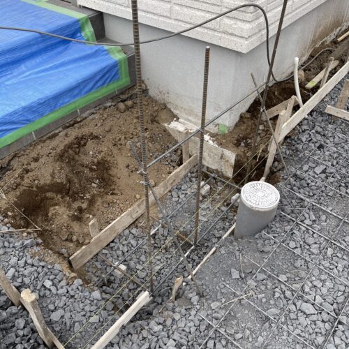 門柱鉄筋組みです。