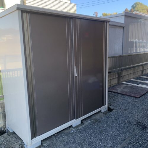 物置設置です。