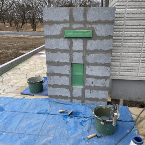 門柱下地処理です。