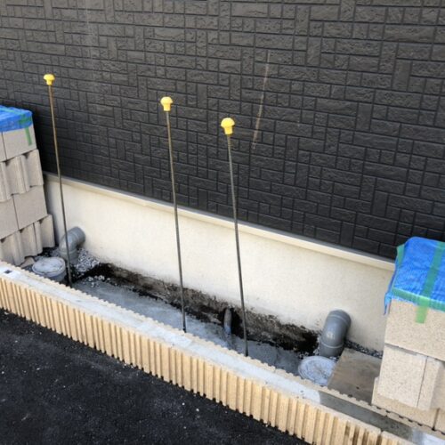 ブロックベースコンの養生となります。来週よりブロック積み作業開始です。