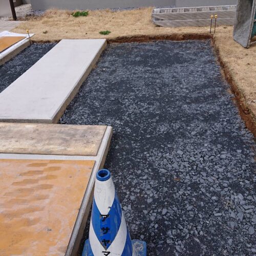 砕石入れです。