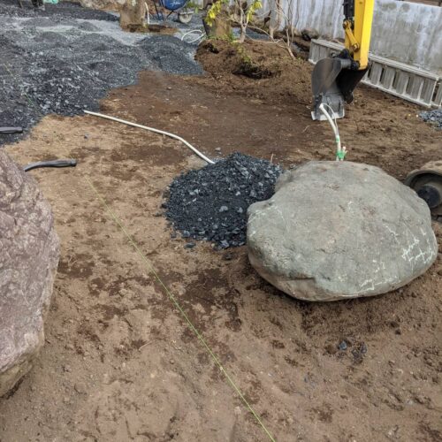 インターロッキング下地砕石入れです。