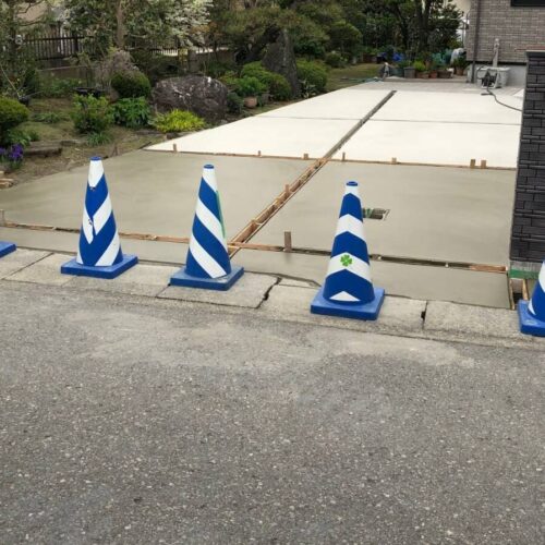 土間コンクリート打設です。