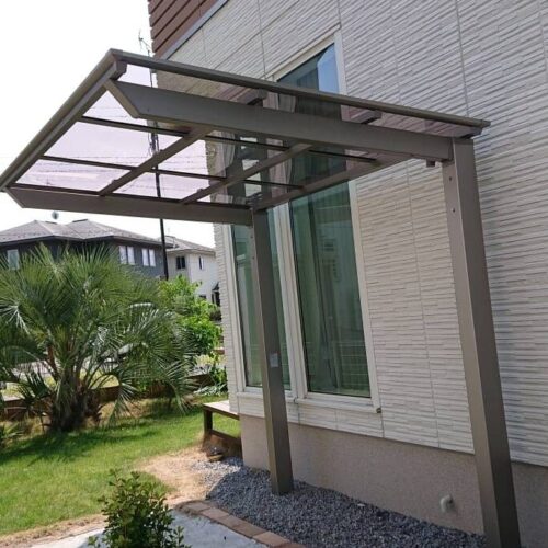 サイクルポートの施工です。