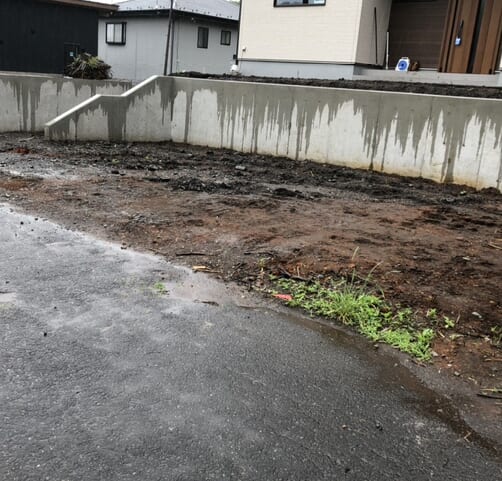 本日より工事着工予定でしたが雨の為に工事作業はお休みとなります。