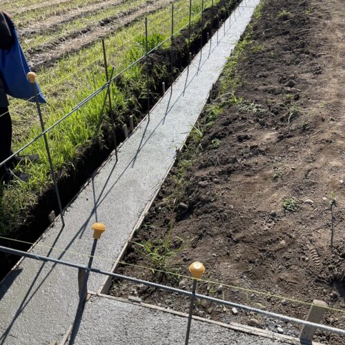 ブロック積みベースコンクリートです。