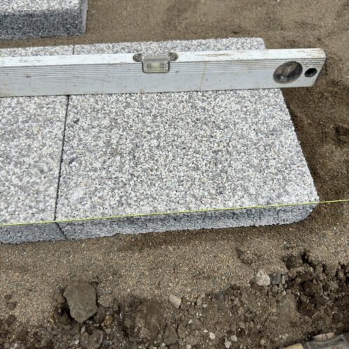 平板敷き作業です。