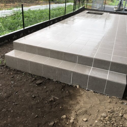 本日は雨の為に工事作業は休工となります。