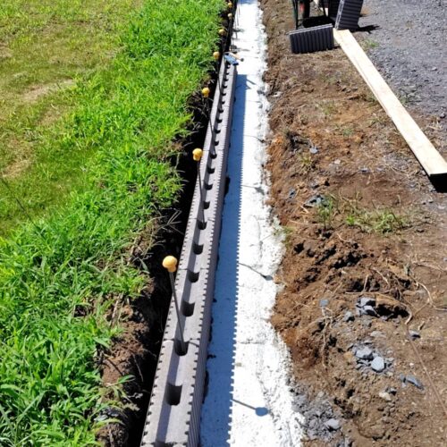 ブロック積みです。 ブロック積みです。