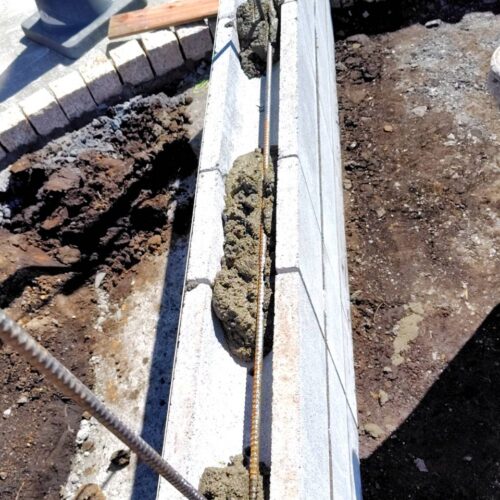 門柱下地ブロック積みです。 門柱下地ブロック積みです。