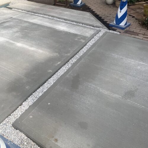 型枠外しです。