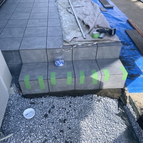 階段部分タイル張り状況です。 階段部分タイル張り状況です。