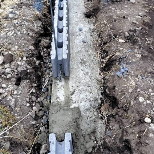 東側のブロック積みです。