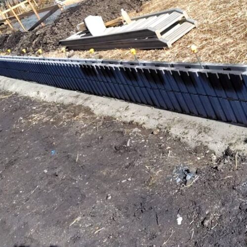 東側のブロック積みです。